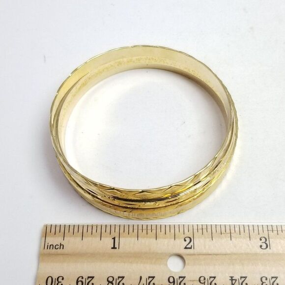 Vintage Bundle 4 Gold Tone Bangle Bracelet, Stacking Textured Retro Estate - Picture 4 of 7